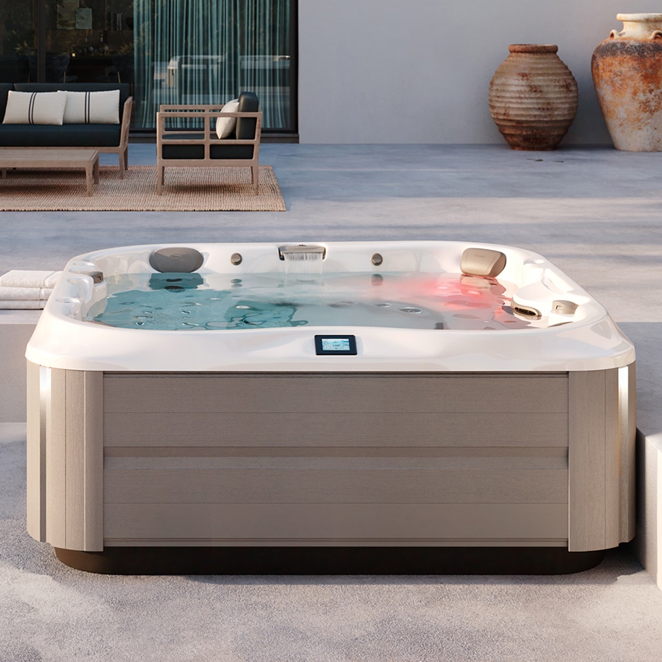Jacuzzi® Hot Tubs